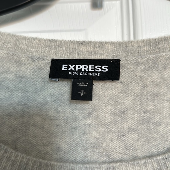 Express light grey 100% cashmere sweater. - Picture 2 of 4